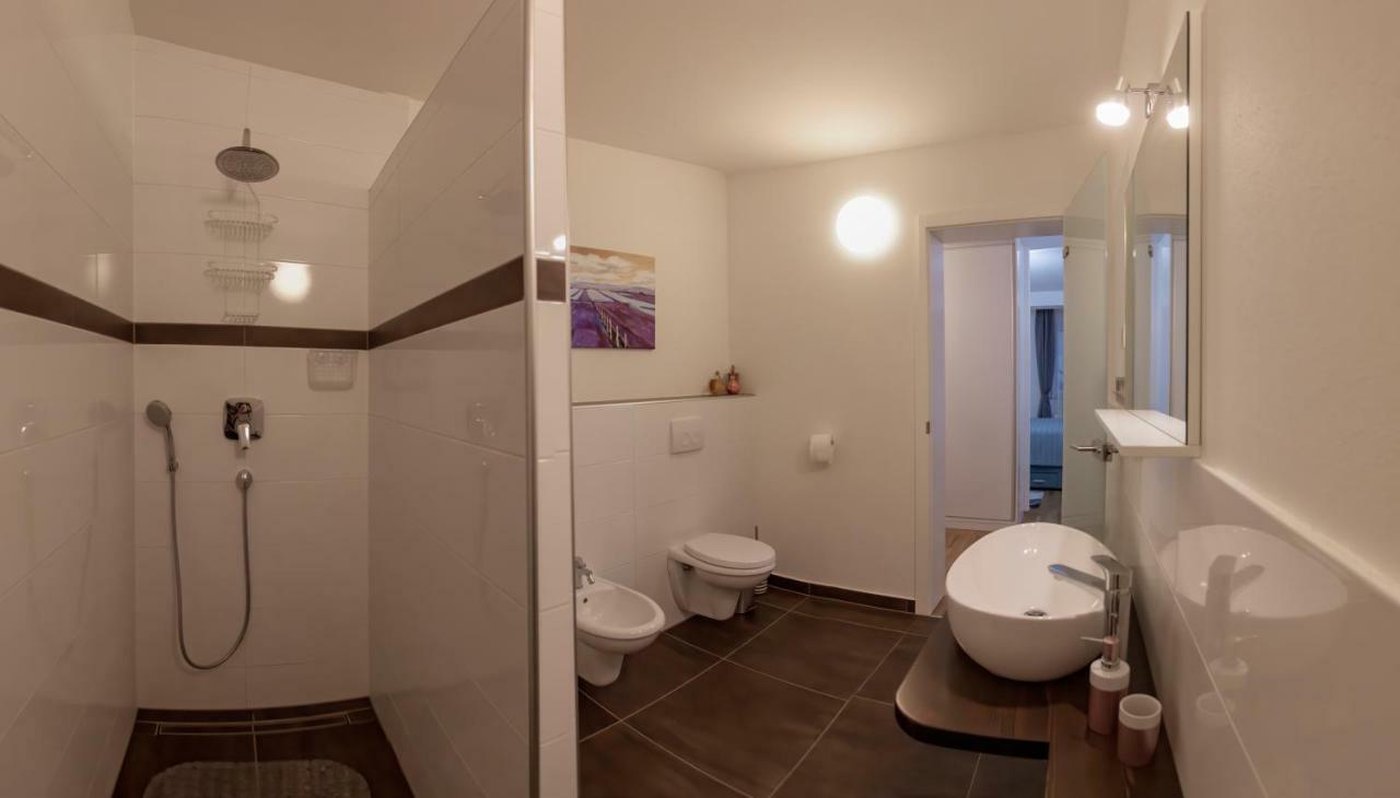 Apartman Nebo Pula Exterior foto